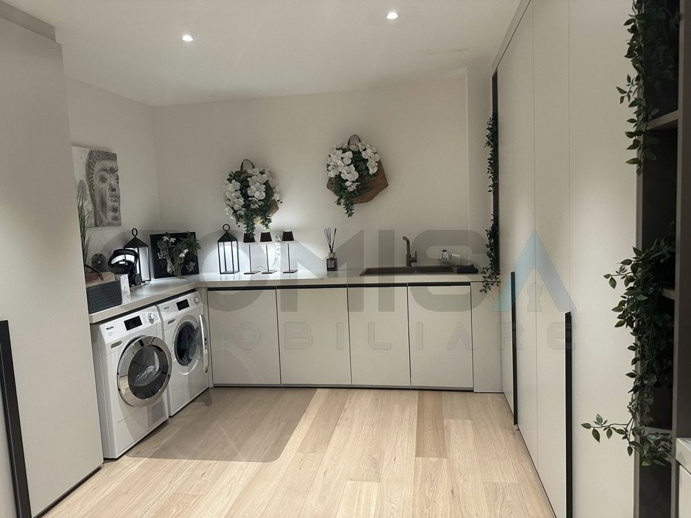 5 rooms Apartment to buy in Pregassona - image 1/10