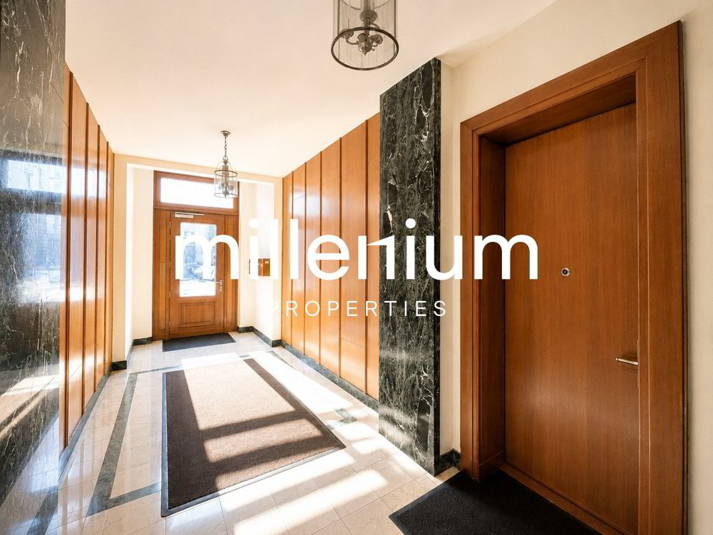 1 rooms Office & Commercial for rent in Genève - image 1/4