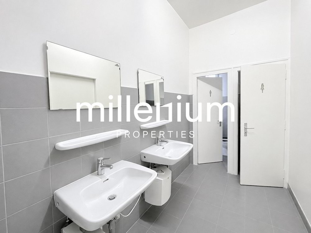 null rooms Office & Commercial for rent in Genève - image 1/6
