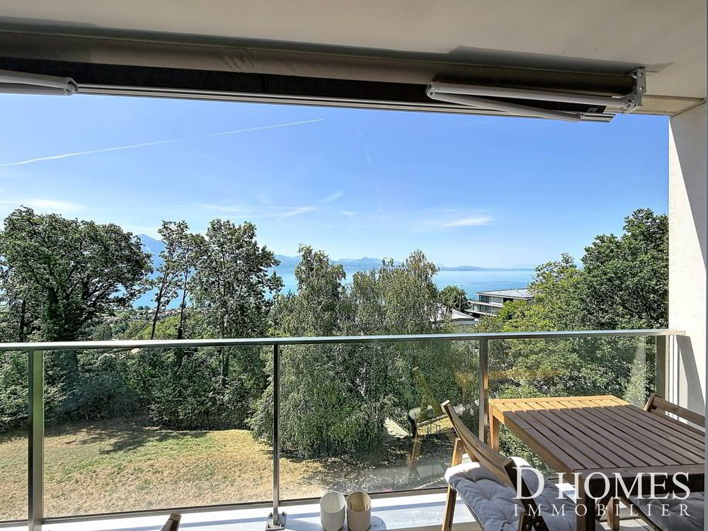 3 rooms Apartment to buy in Lutry - image 1/10