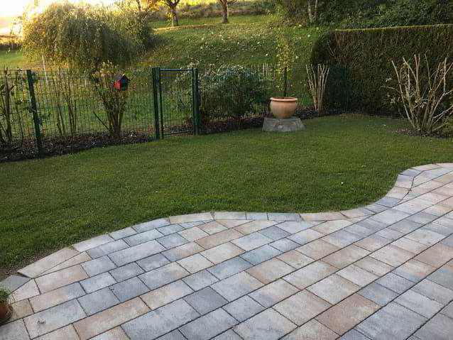 5.5 rooms Apartment to buy in Bôle - image 1/12