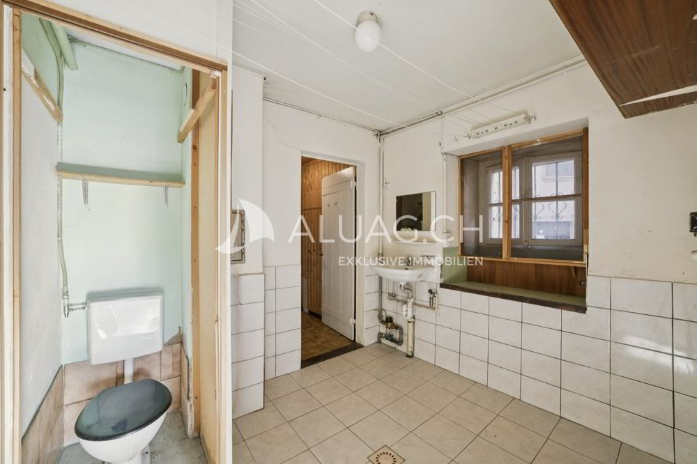 7 rooms House to buy in La Neuveville - image 1/13