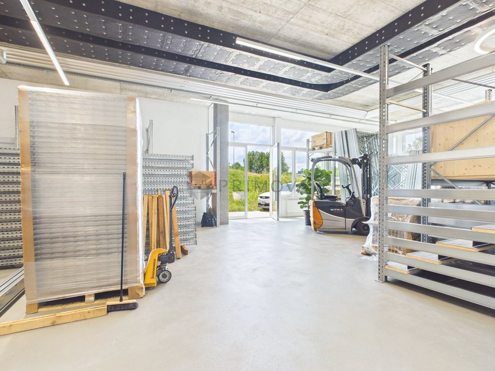 Viel Platz für deine Visionen: Neuwertiger Allrounder-Raum im Herzen von Buchrain - Ansicht 4
