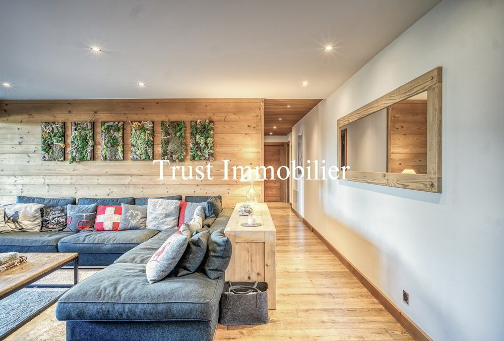 4 rooms Apartment to buy in Crans-Montana - image 1/13