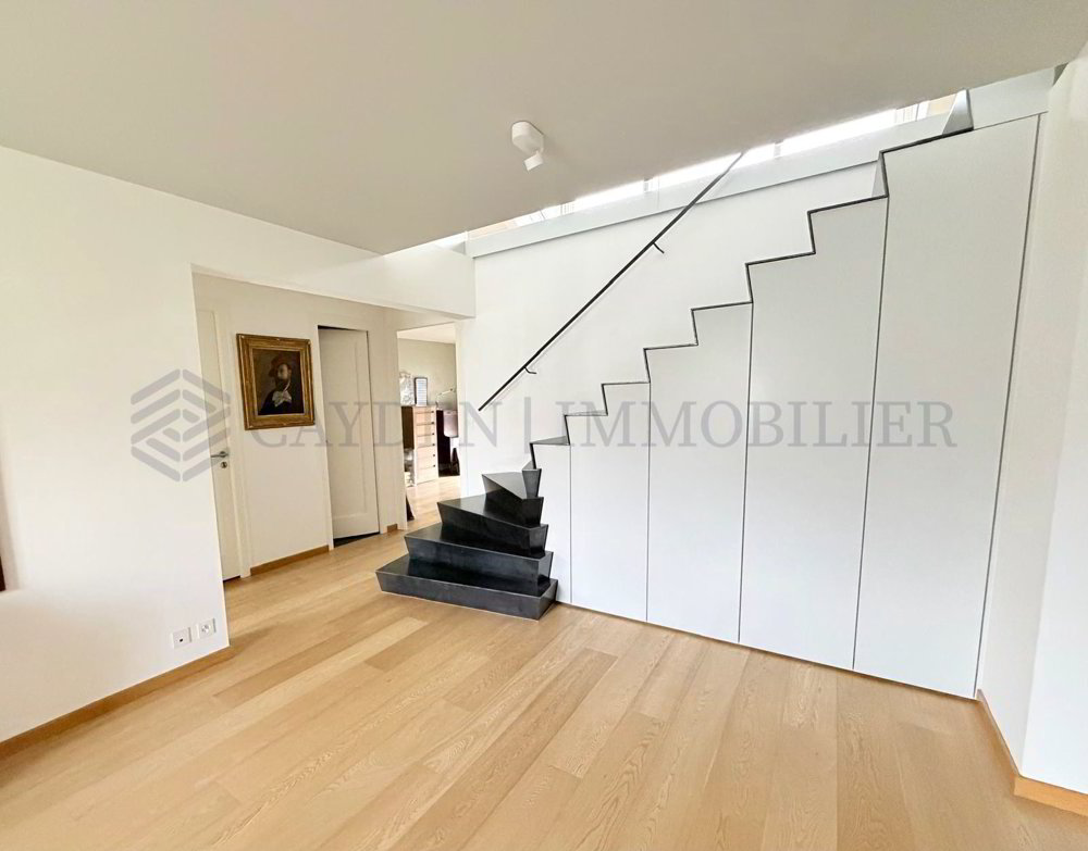 Appartement 6 pièces à louer à Anières - image 1/7