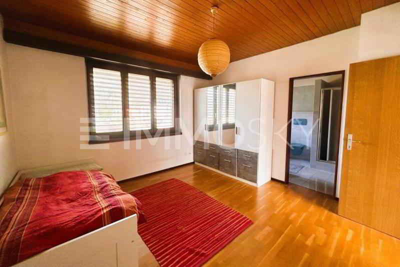 5 rooms House to buy in Melano - image 1/5