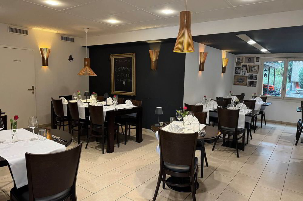 Gastrofläche mit Terrasse in Stans - sichtbare Lage mieten - Mehr