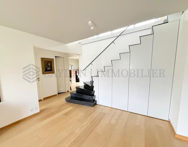 Appartement 6 pièces à louer à Anières - image 1/7
