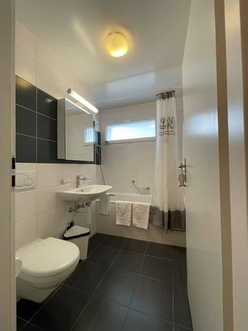 2.5 rooms Apartment for rent in Lausanne - image 1/5