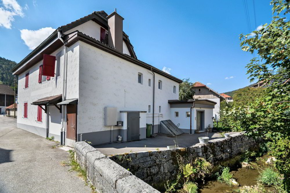5.5 Zimmer Haus zum verkaufen in Sonvilier - Bild 1/17