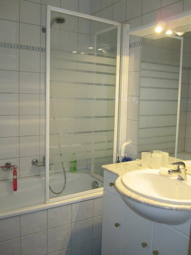 7 rooms 2048 for rent in Anzère - image 1/18