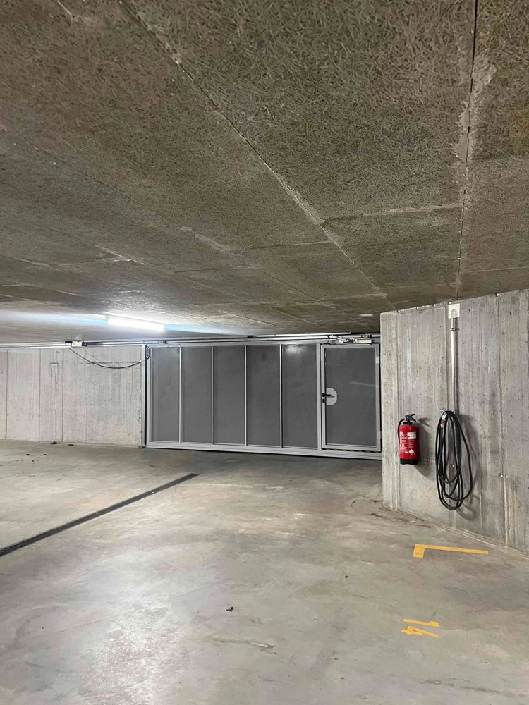 null Zimmer Parkplatz, Garage zum verkaufen in Buchs SG - Bild 1/5