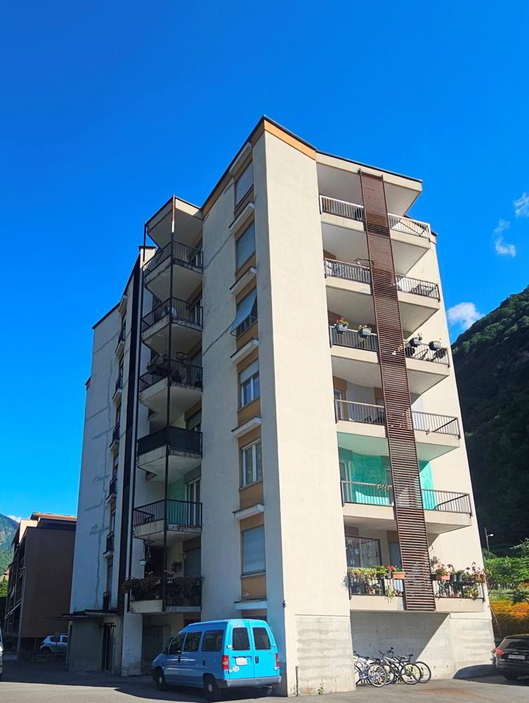 2.5 rooms Apartment to buy in Giornico - image 1/12