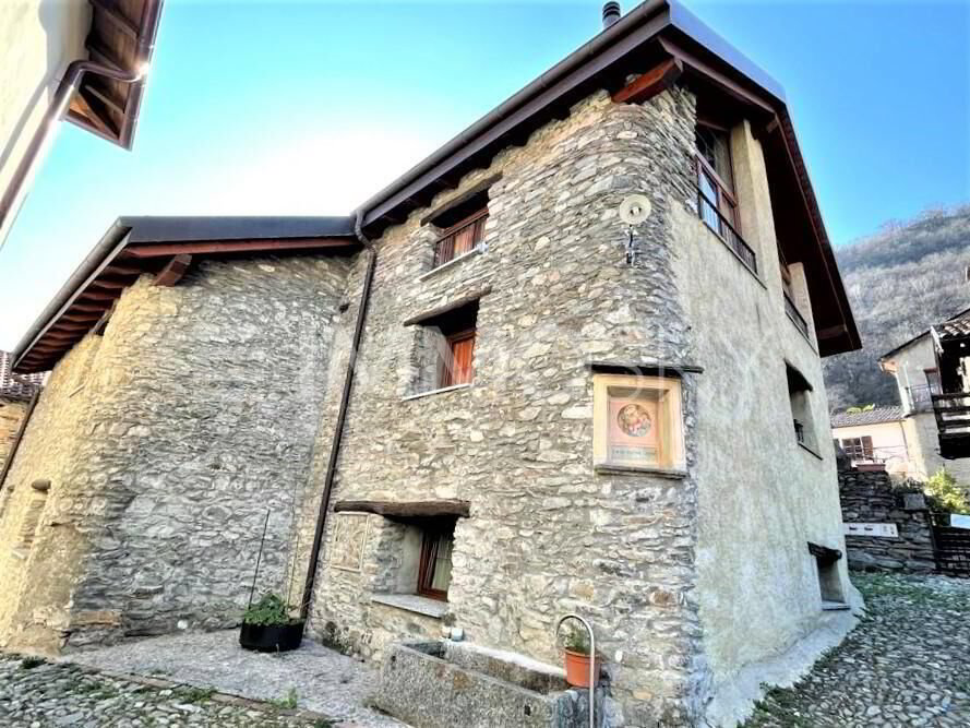 Immeuble d'habitation de 10 pièces en vente à Mezzovico - 220 m² - Ansicht 5