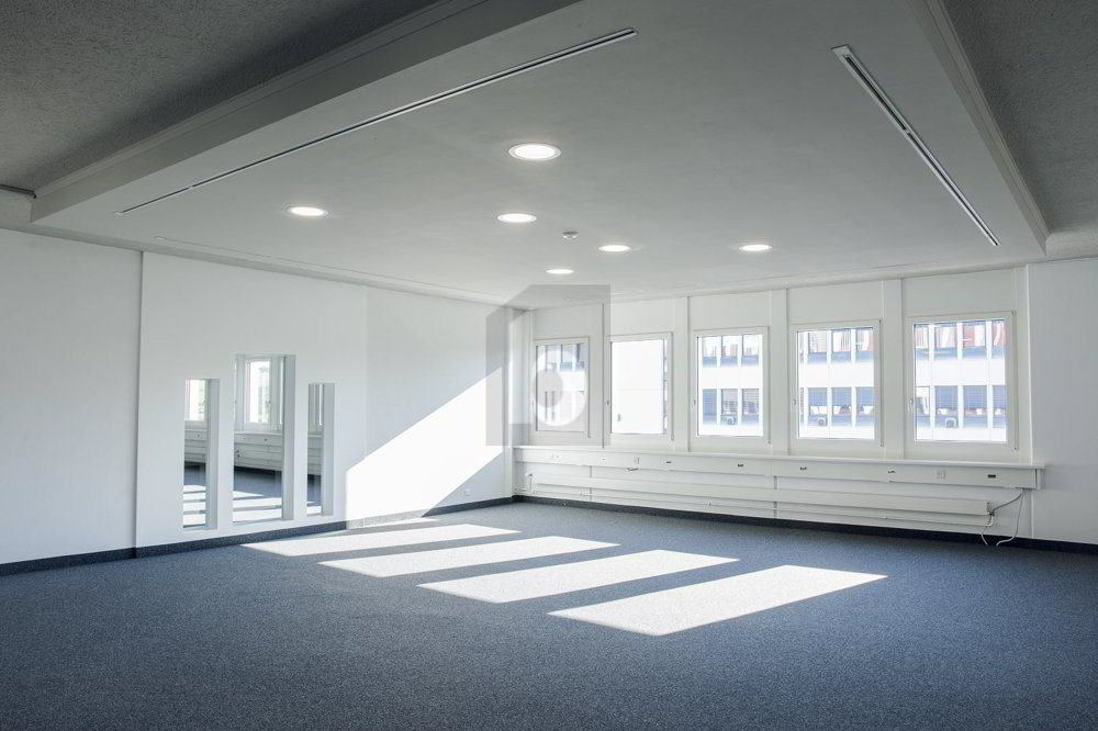 GROSSZÜGIG MIT VIELEN TIEFGARAGENPARKPLÄTZEN - Ansicht 5