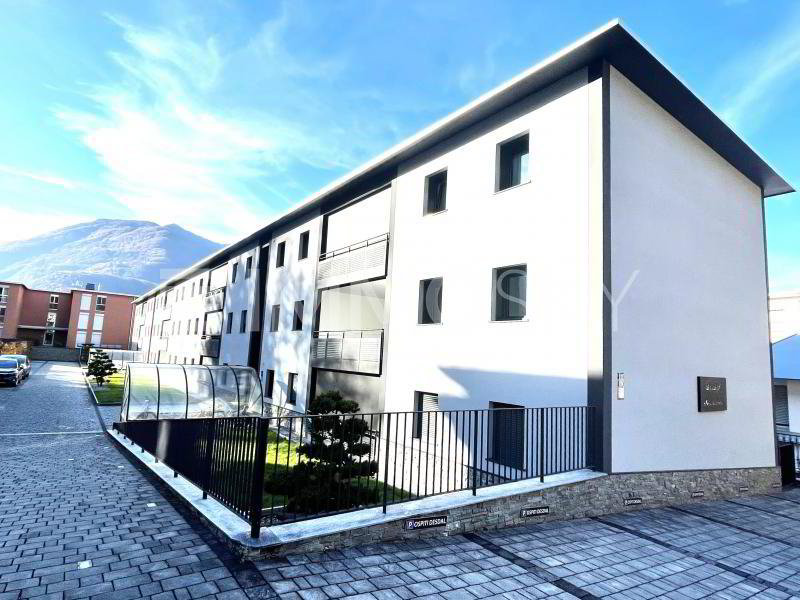 null rooms House to buy in Arbedo - image 1/5