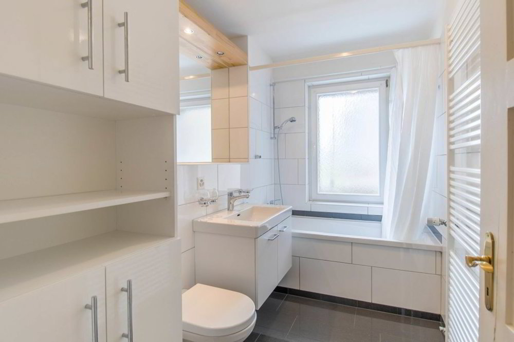 4 rooms Apartment for rent in Rheineck - image 1/13