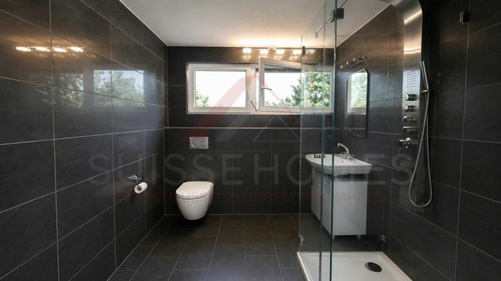 7 rooms House to buy in Bannwil - image 1/13