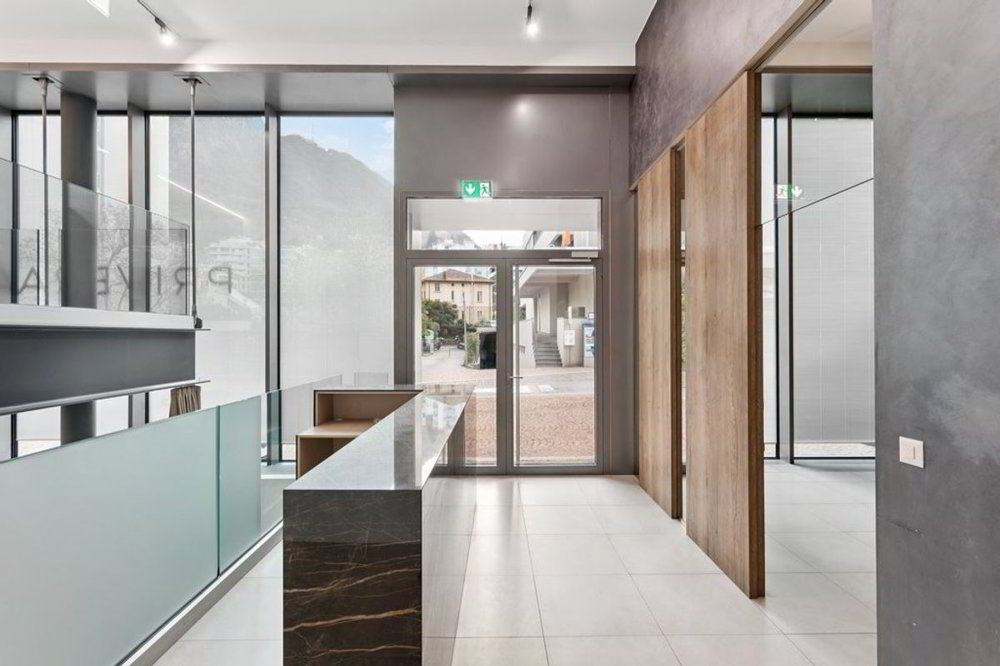 Local commercial en location à Paradiso - 196 m² - Ansicht 2