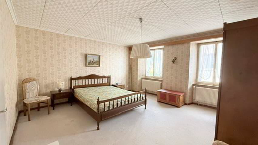 6 rooms House to buy in Reconvilier - image 1/13