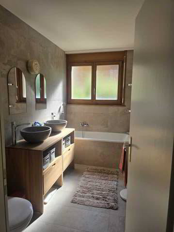 5.5 rooms Apartment for rent in Vallamand - image 1/12