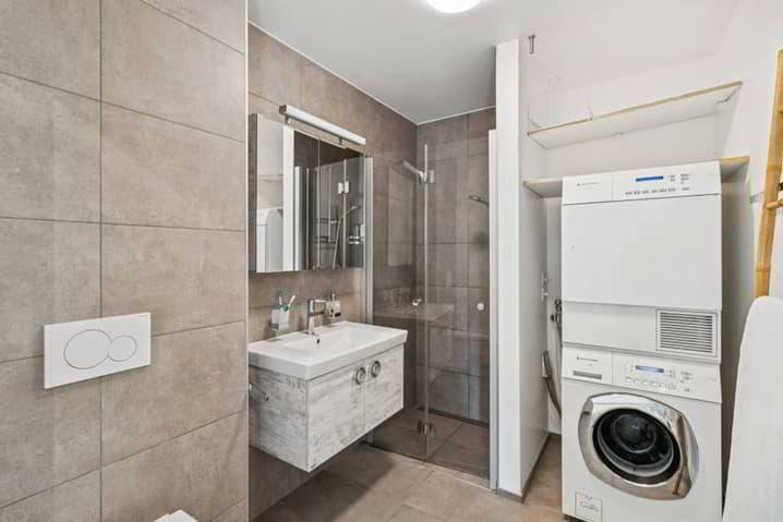4.5 rooms Apartment to buy in St-Sulpice VD - image 1/13