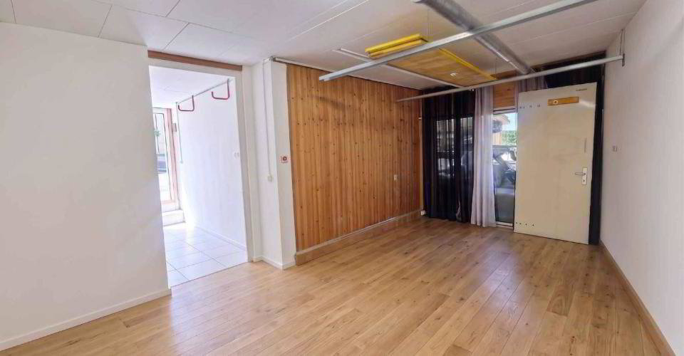 Dépôt d'environ 45 m² à Bussigny - Mehr