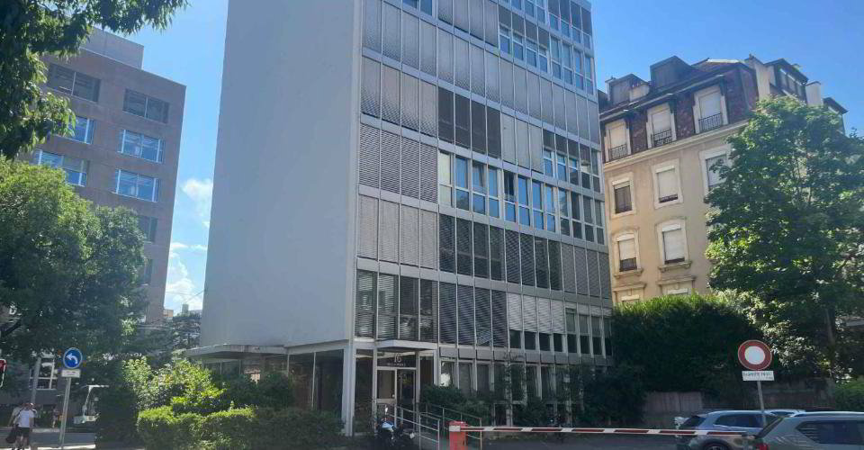 null rooms Office & Commercial for rent in Geneva - image 1/12