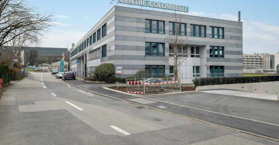 null rooms Office & Commercial for rent in Le Grand-Saconnex - image 1/8