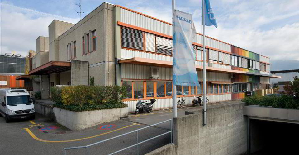 Bureau & Commerce null pièces à louer à Plan-les-Ouates - image 1/2