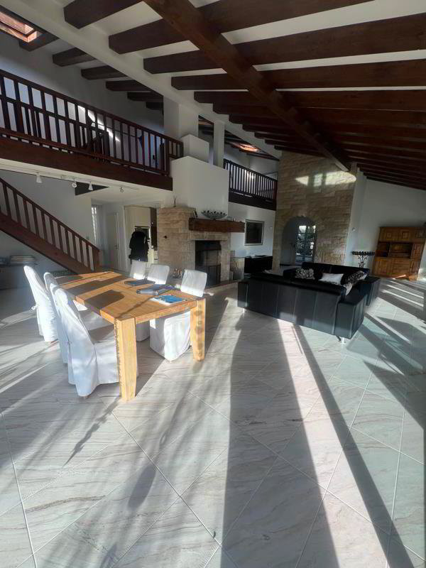 4 rooms House to buy in Agno - image 1/1