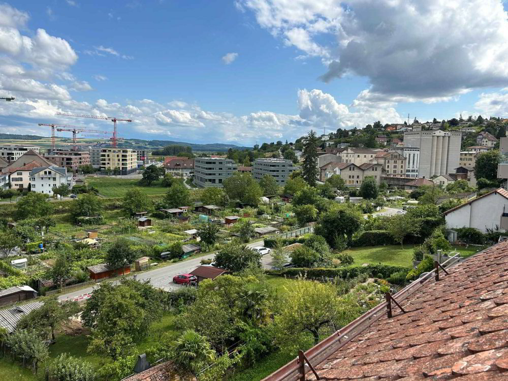 null rooms House to buy in Orbe - image 1/12