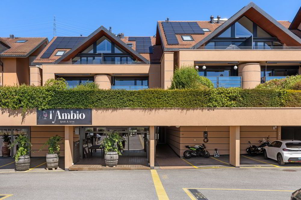 4 rooms Apartment to buy in Bursins - image 1/12