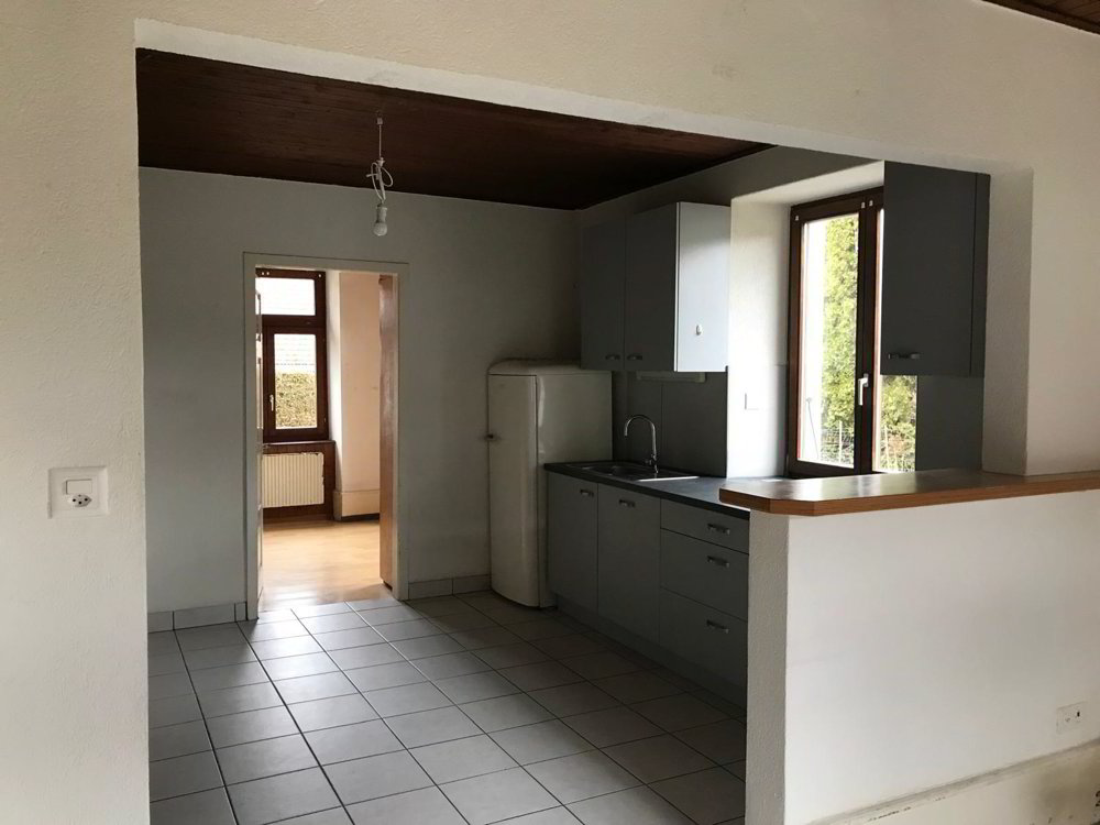 4 rooms Apartment for rent in Courfaivre - image 1/8