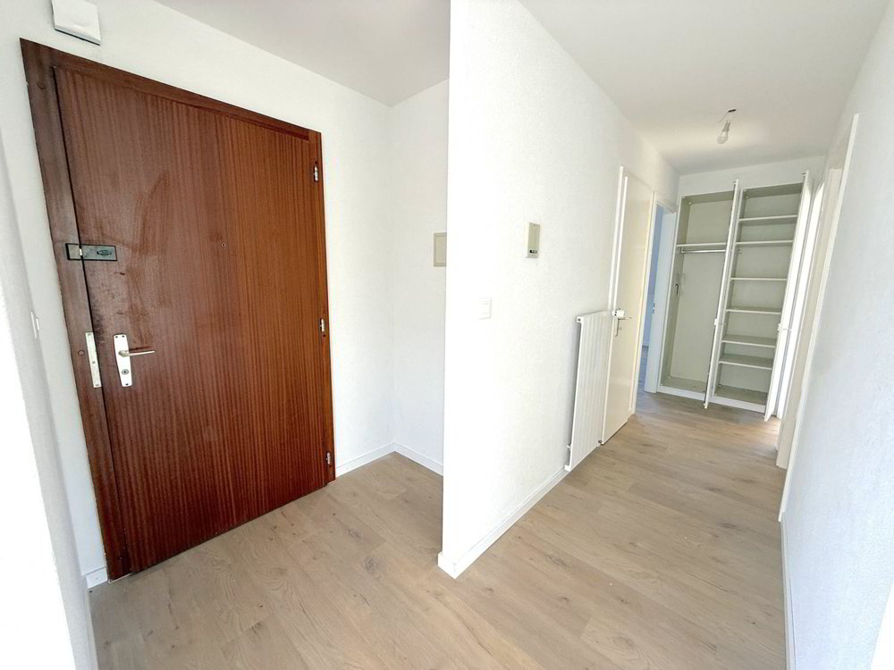 3 rooms Apartment for rent in Vevey - image 1/9