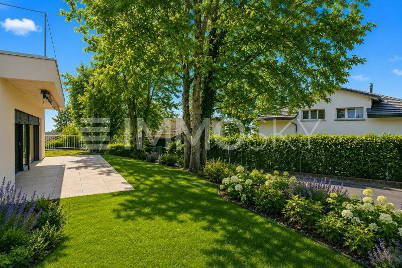 3 rooms Apartment to buy in Lausanne - image 1/5