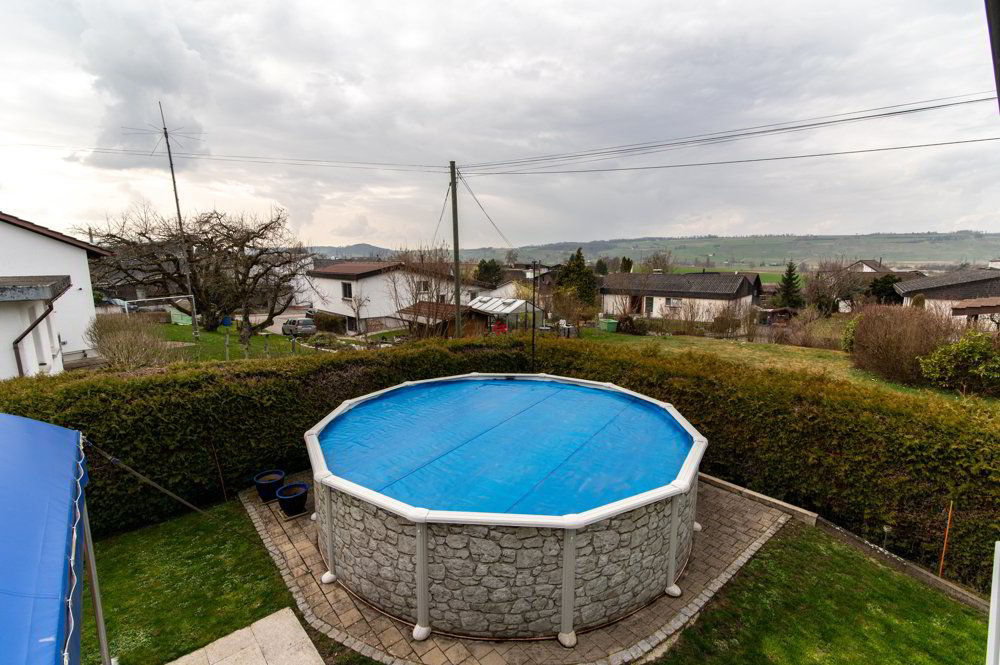 6 rooms House to buy in Wilchingen - image 1/13