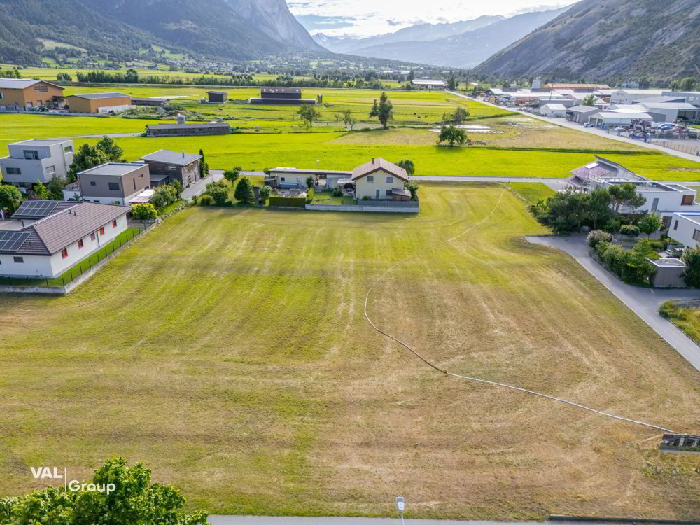 4 rooms Apartment to buy in Turtmann - image 1/8