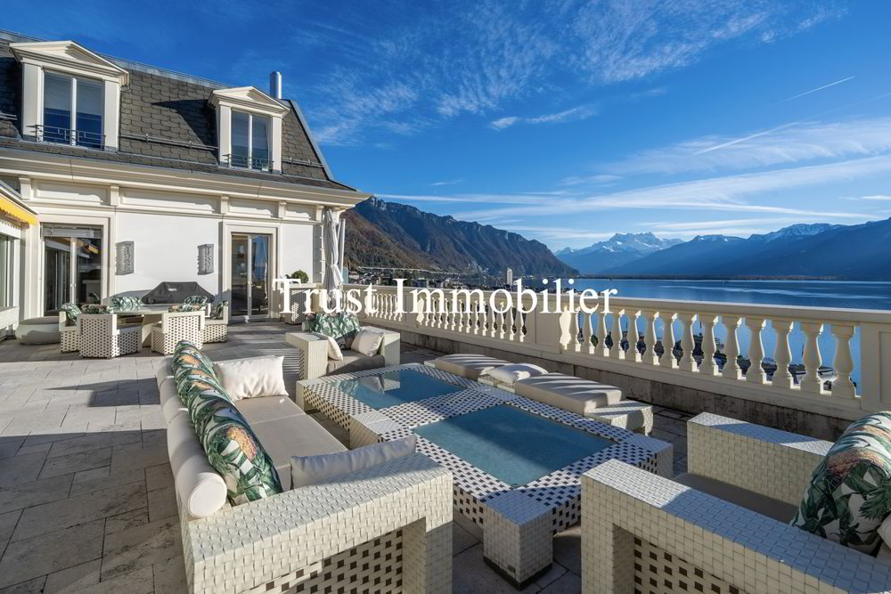 8 rooms Apartment to buy in Montreux - image 1/13