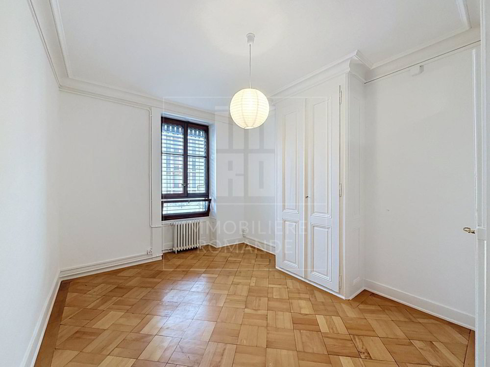Appartement 3 pièces à louer à Geneva - image 1/8