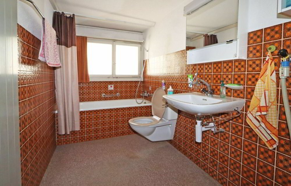 6.5 Zimmer Haus zum verkaufen in Mollis - Bild 1/13