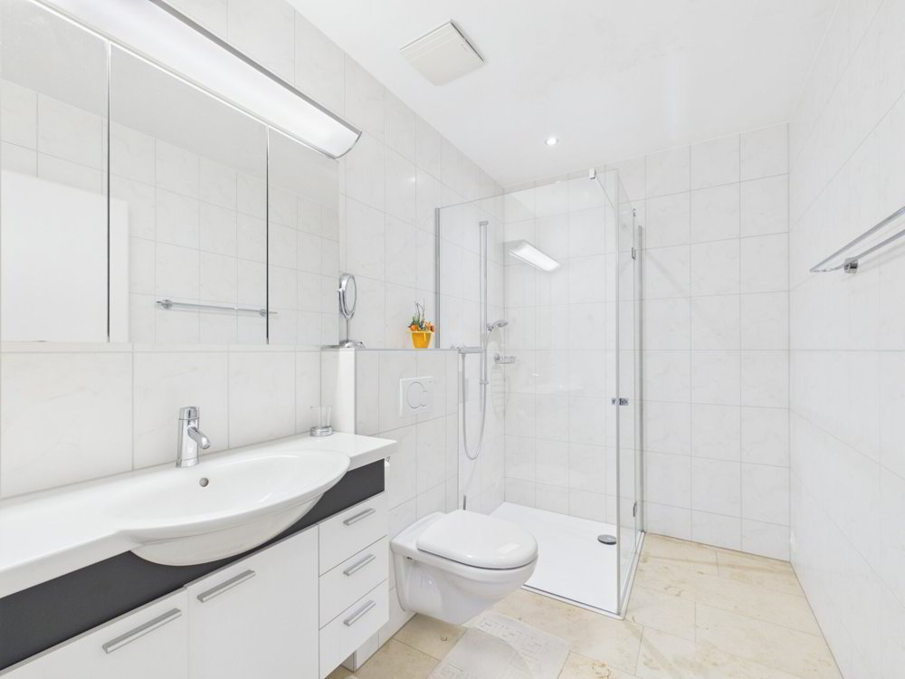 5.5 rooms Apartment to buy in Rüfenacht BE - image 1/15