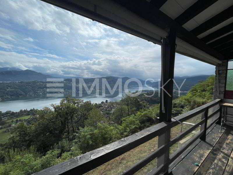 5 rooms House to buy in Vernate - image 1/3