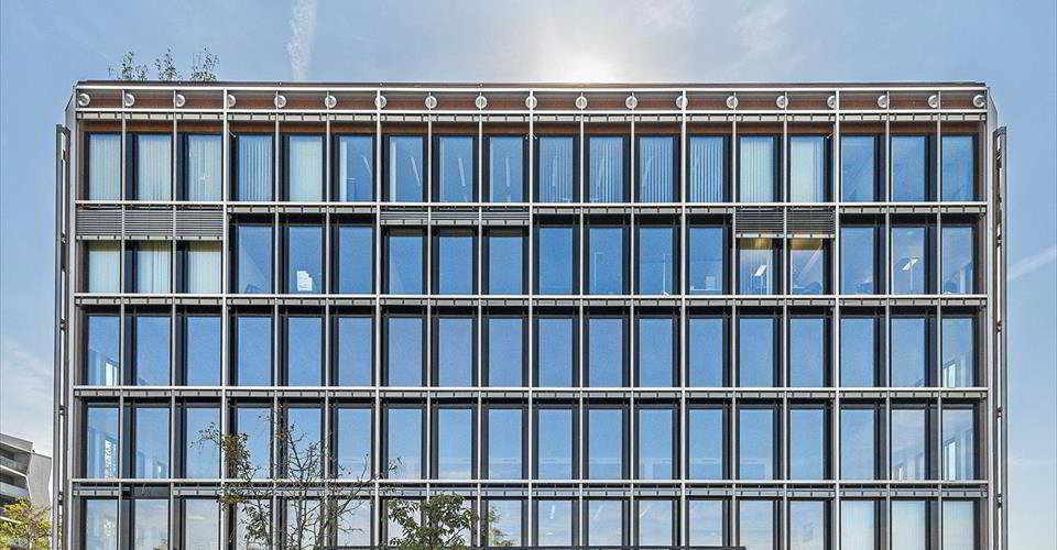 null rooms Office & Commercial for rent in Geneva - image 1/4
