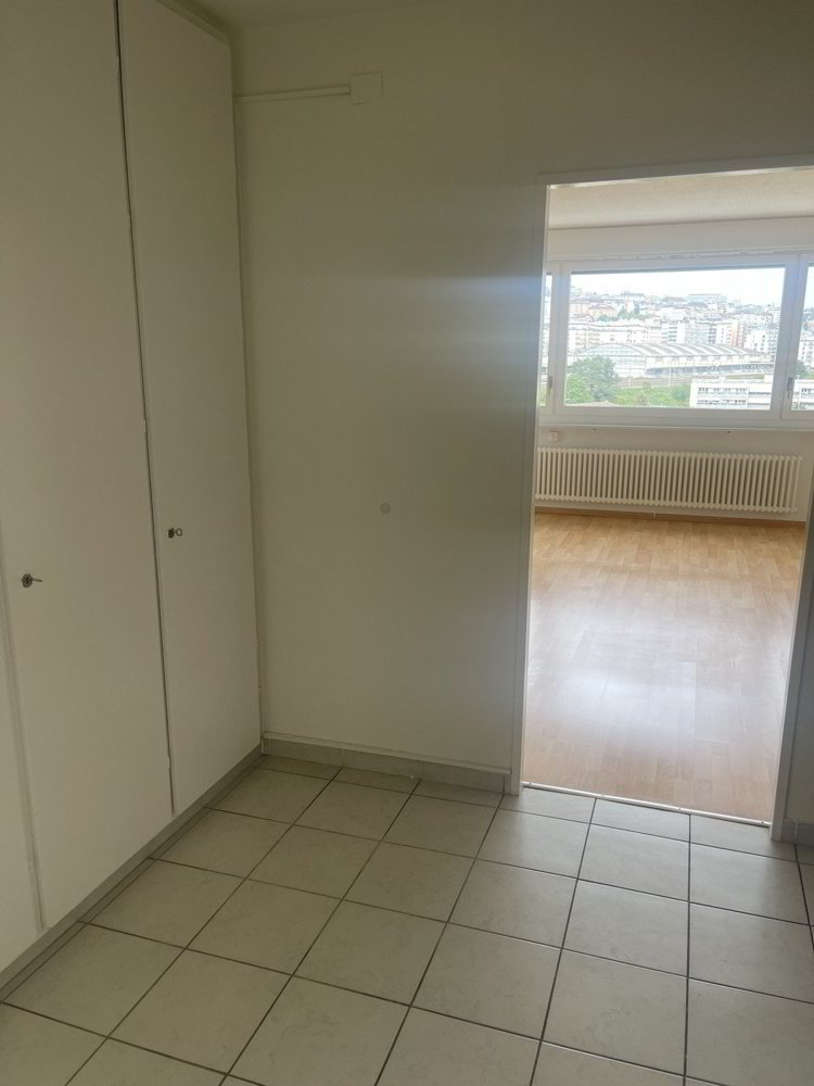 3 rooms Apartment for rent in Lausanne - image 1/10