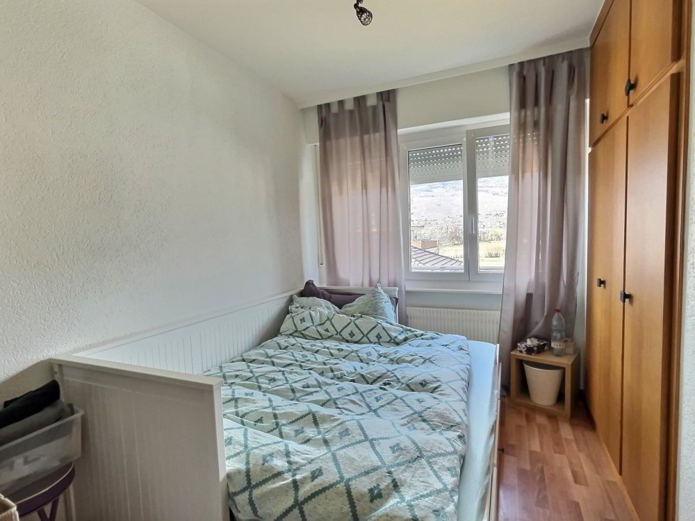 4 rooms Apartment to buy in Sierre - image 1/13