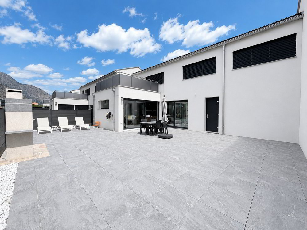 Haus – Leytron, Martigny