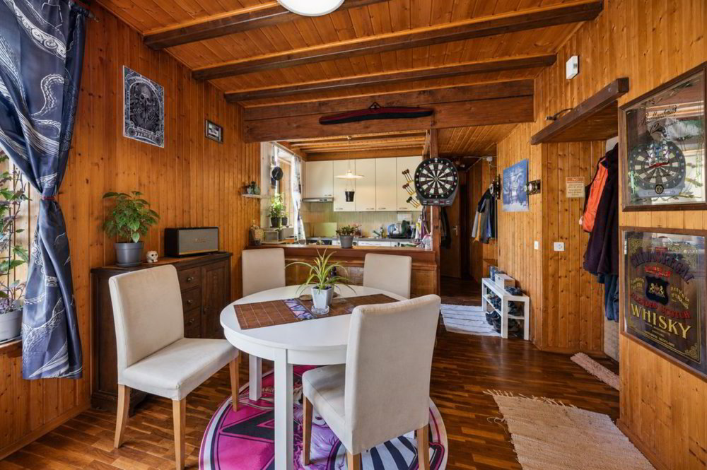Immeuble mixte au coeur du village - Mehr