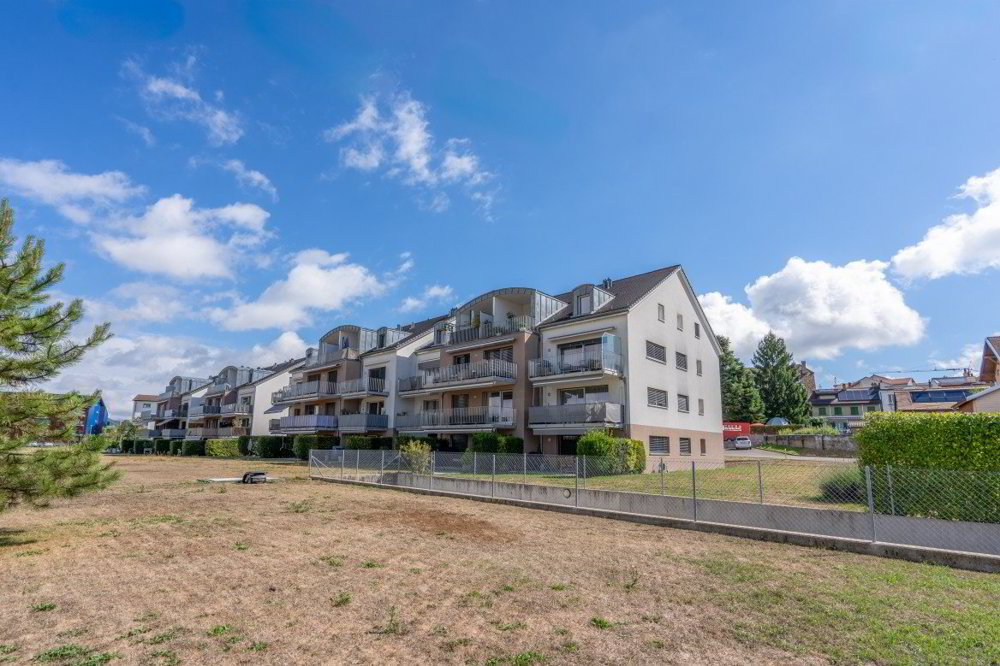 4 rooms Apartment to buy in Chavornay - image 1/9