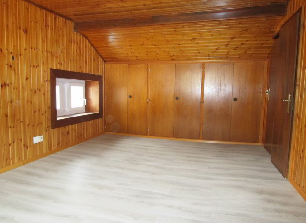 2 rooms Apartment to buy in Collombey - image 1/6